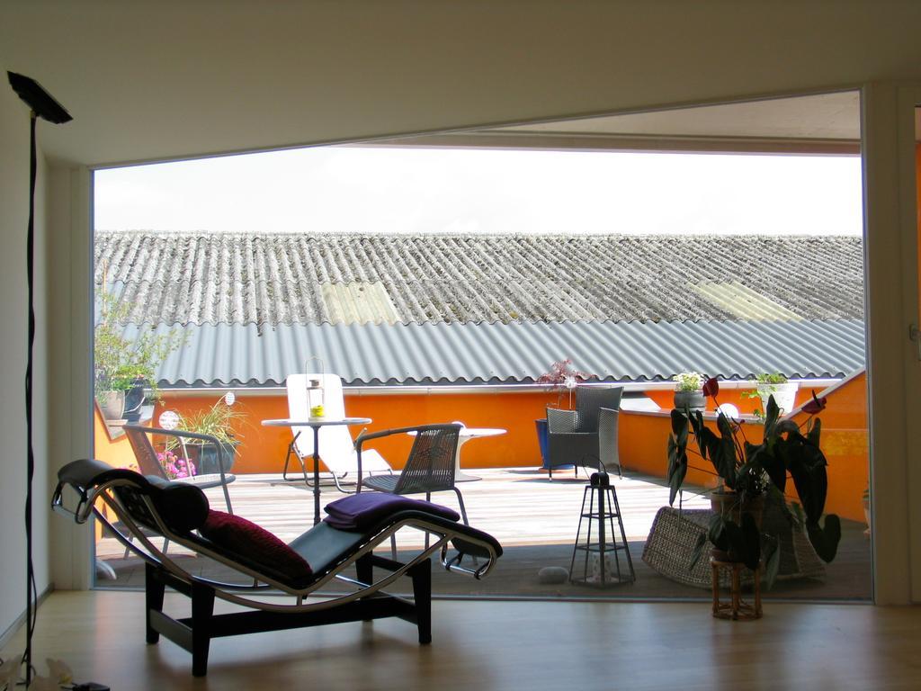 Artist'S Loft Zur Maloya Apartment Ormalingen Room photo